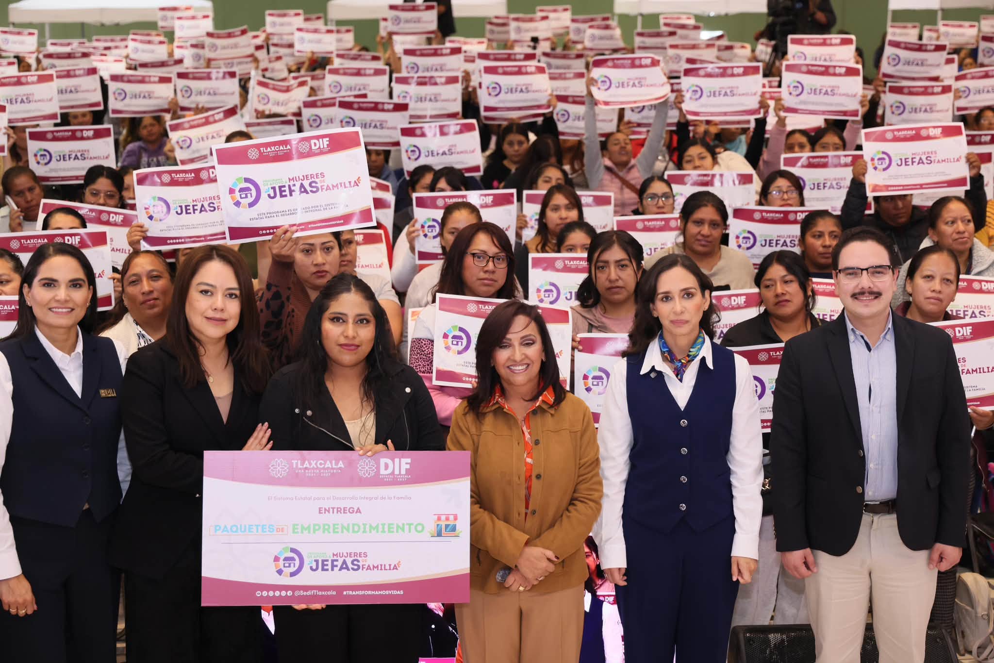 Entrega gobernadora 600 paquetes del Programa Mujeres Jefas de Familia 2026