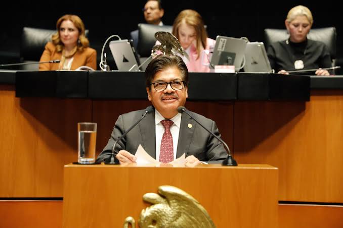 Senador Francisco Chíguil Figueroa para hablar a favor del dictamen con proyecto de decreto por el que se reforman y adicionan diversas disposiciones a la Ley Aduanera