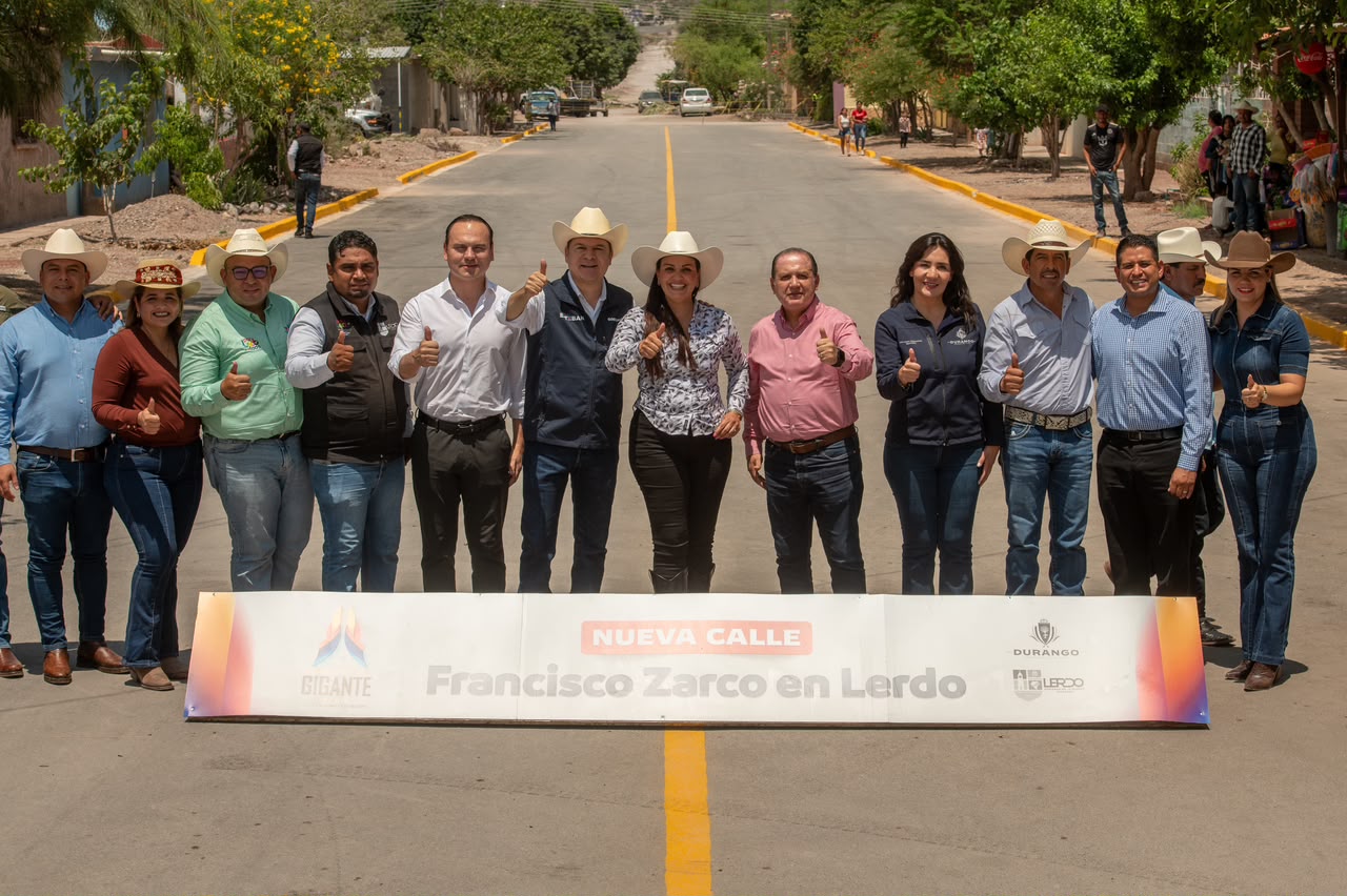 Lerdenses reciben un dron agricola 40 toneladas de semilla de avena para 100 productores y una nueva vialidad que mejora la movilidad de las familias