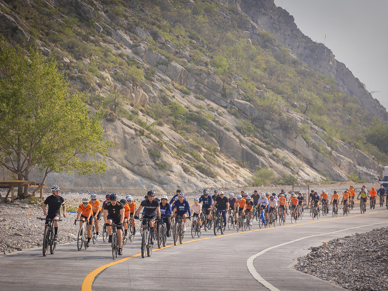Entrega Gobernador trabajos de camino a La Huasteca y Senderos Mundialistas
