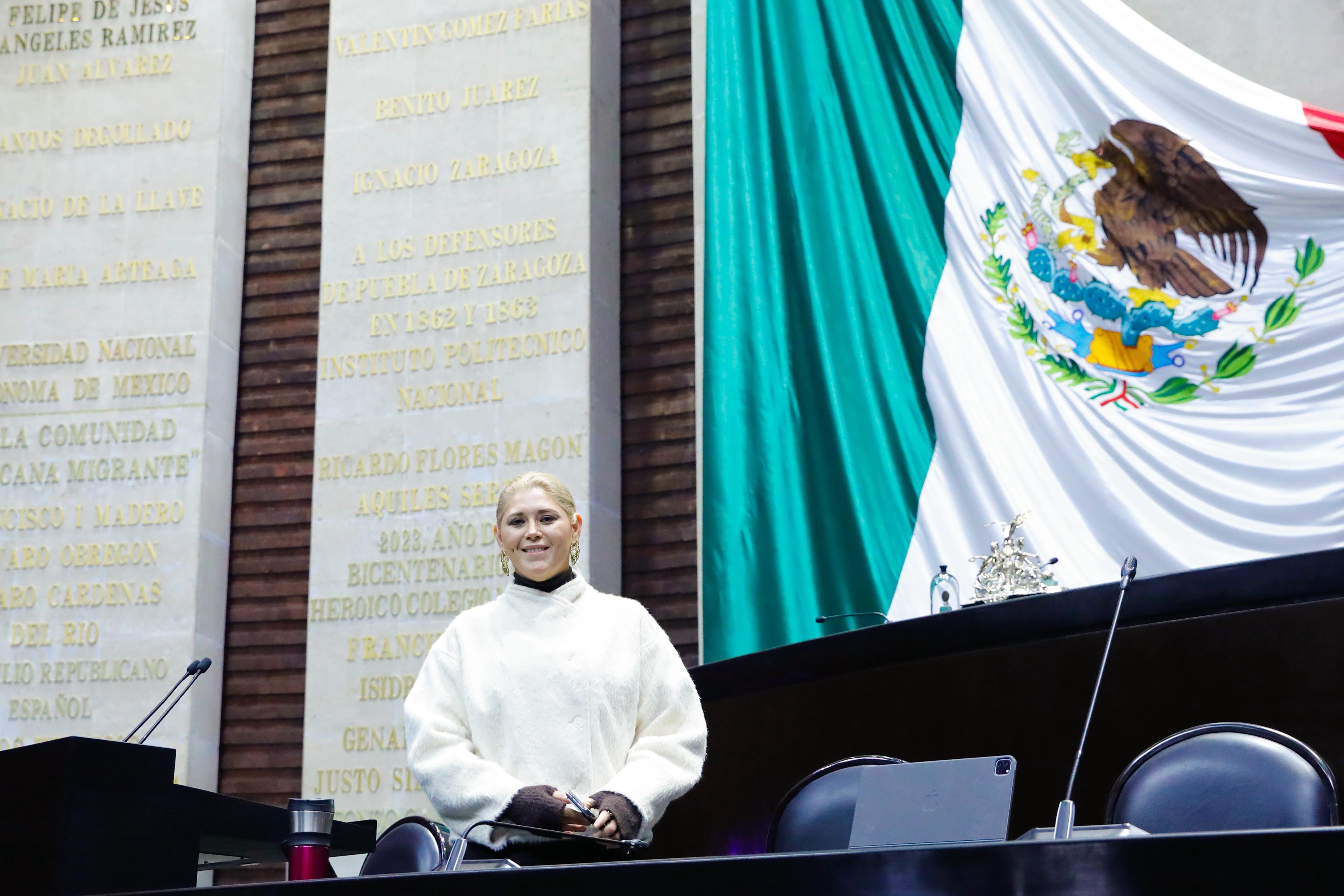 Mensaje de la senadora Verónica Noemí Camino Farjat, del Grupo Parlamentario del Partido de Morena, con motivo del Primer Congreso Feminista de Yucatán de 1916.