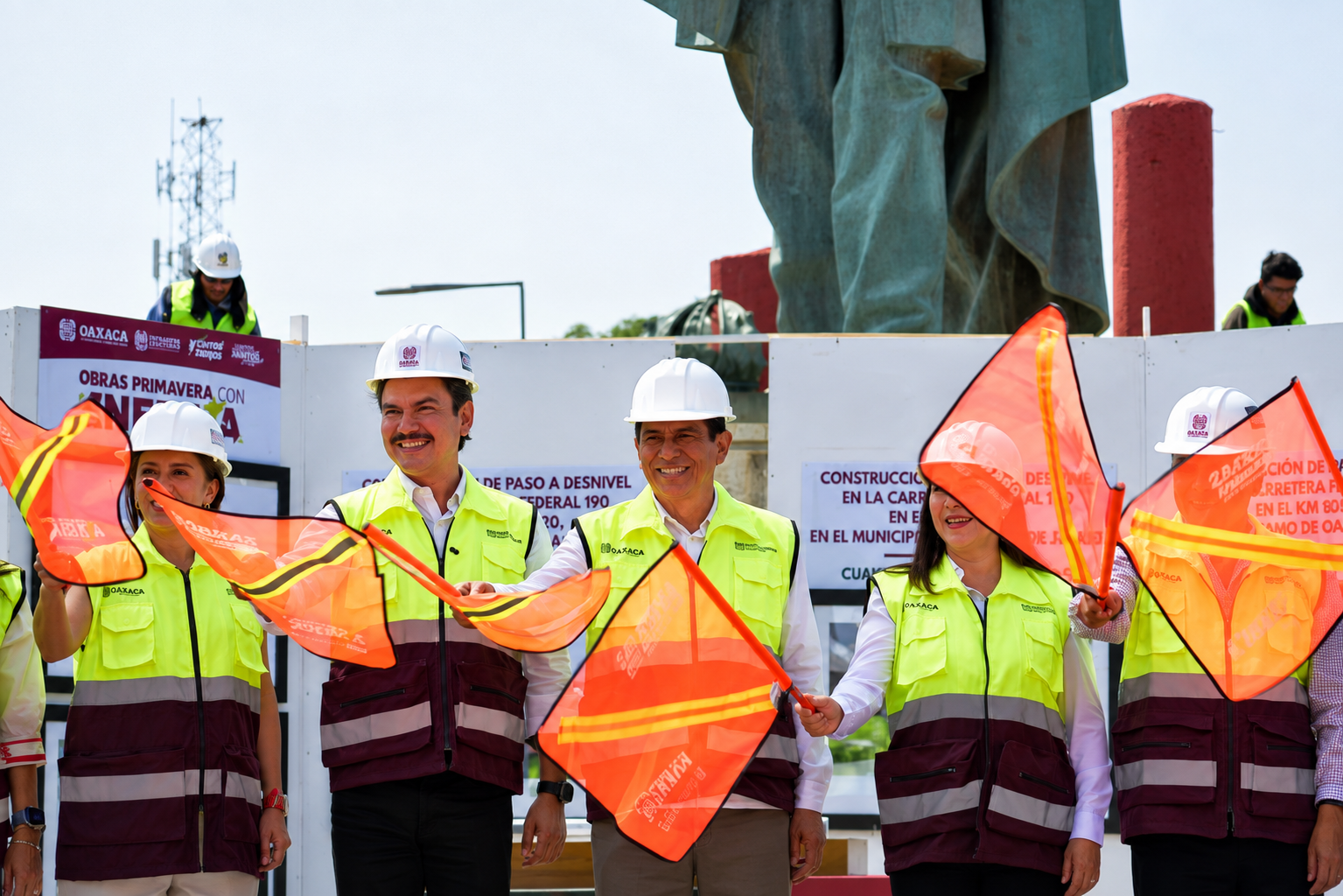 La transformación de Oaxaca se construye, arranca Salomón Jara obra del paso a desnivel en la carretera federal 190 kilómetro 184 + 300