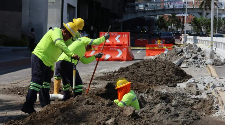 Claudia Sheinbaum prevé que el distribuidor vial del puerto de Veracruz quede listo en septiembre