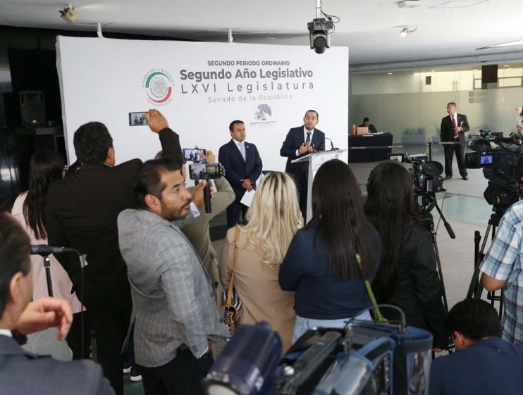 Presentan iniciativa de Reforma Electoral senadores Marko Cortés y Raymundo Bolaños