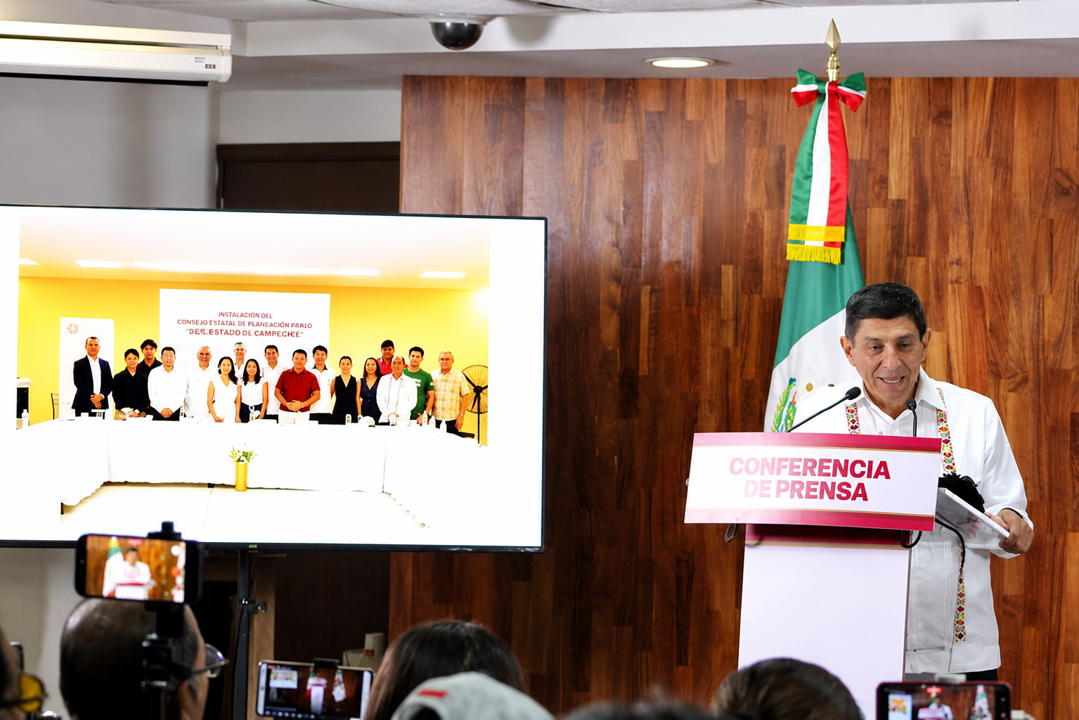 Salomón Jara destaca estabilidad del T-MEC y confirma inversión histórica para la UABJO